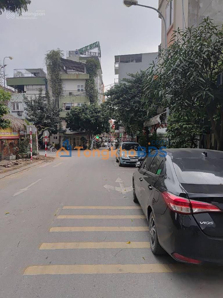 Nhà Trâu Quỳ 105m² 24.5 tỷ - Ô tô tránh kinh doanh