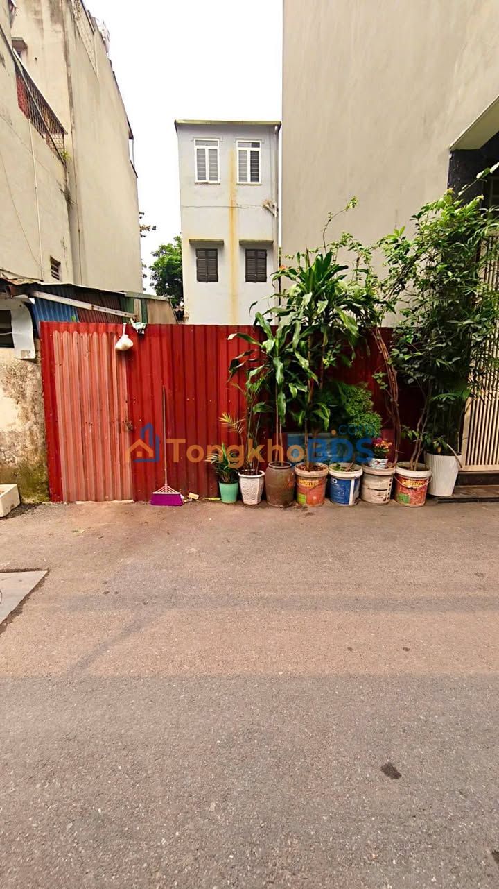 Đất Đức Giang Long Biên 40m² 9 tỷ - Đường to ô tô