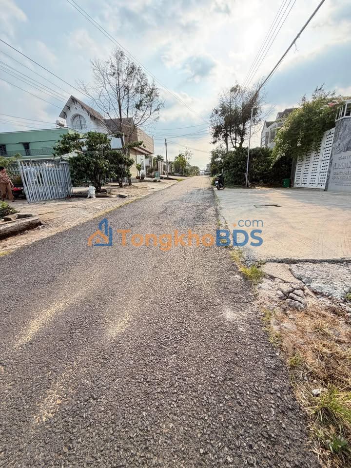 Đất nền Phùng Khắc Khoan – Bảo Lộc 250m² giá 2.49 tỷ – Sổ đỏ chính chủ