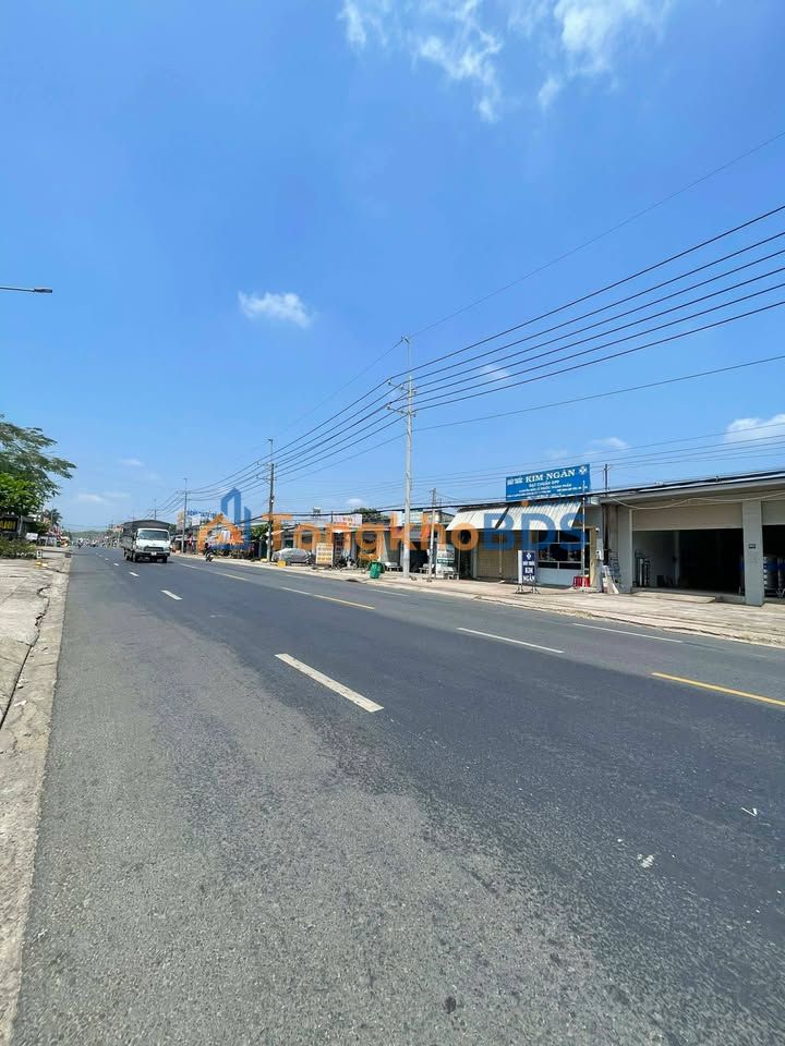 Nhà Tân Phú Đồng Nai 5,7x19m 849 triệu - Ô tô vào tận nhà