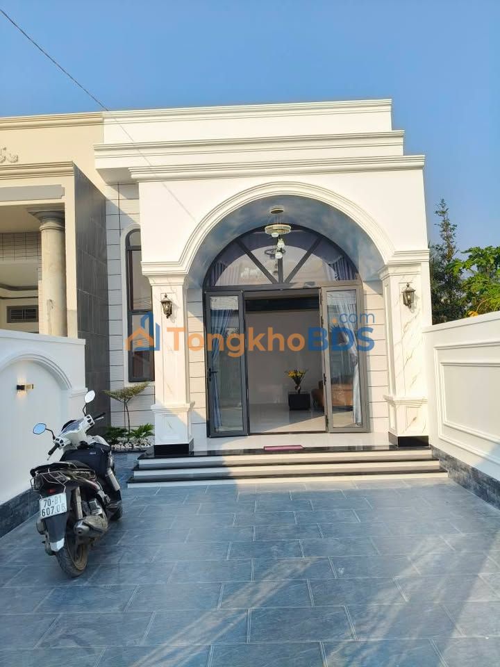 Nhà riêng Long Hoa Tây Ninh 173m2 1.559 tỷ - Sẵn sàng ở ngay