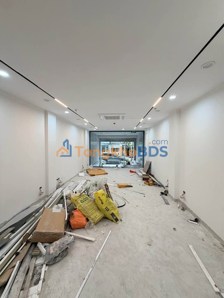 Nhà phố Hồng Tiến Long Biên 80m² 40 tỷ - Mặt tiền kinh doanh hút khách