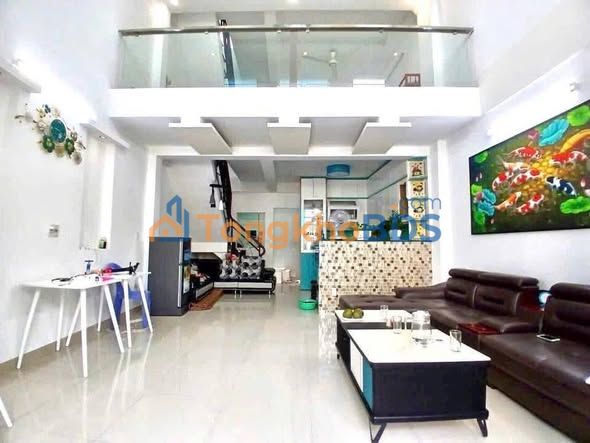 Nhà riêng Thủ Đức 60m² giá 11 triệu - Full nội thất sẵn ở