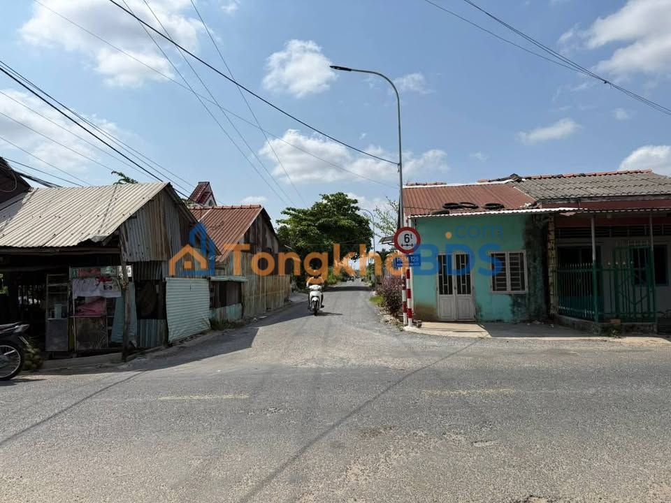 Đất nền Hẻm 129 Phan Văn Chiêu 220m² 970 triệu - Đường ô tô