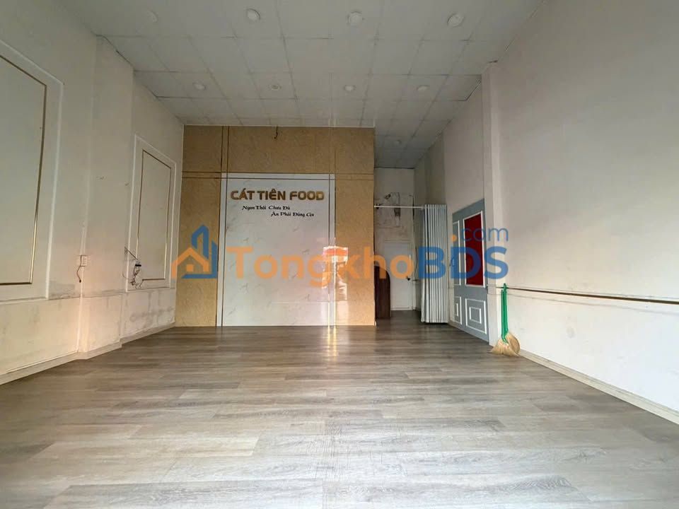Nhà mặt tiền Tân Thới Hiệp Q12 54m² 8tr - Ô tô vào