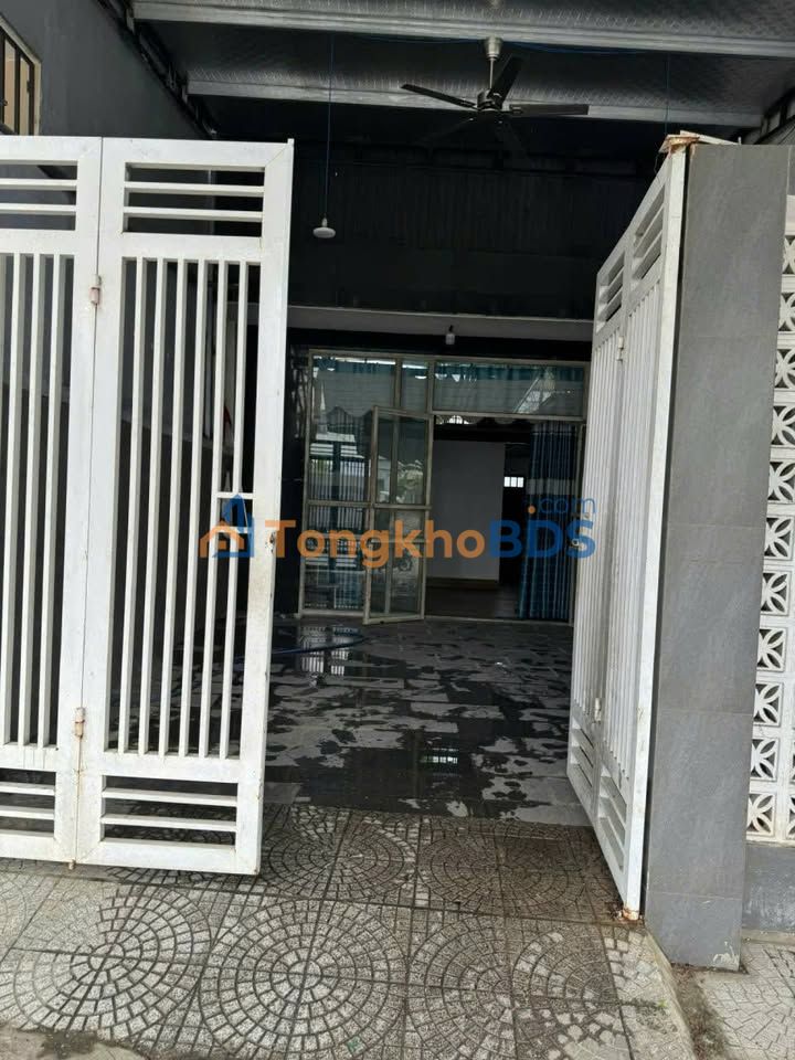 Nhà mặt tiền Phan Đình Giót Điện Bàn 5 triệu - Sẵn sàng ở