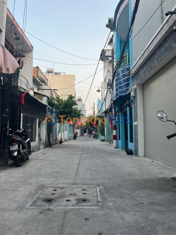 Nhà Thạch Lam Tân Phú 56m² 7 tỷ - Ô tô vào tận nhà