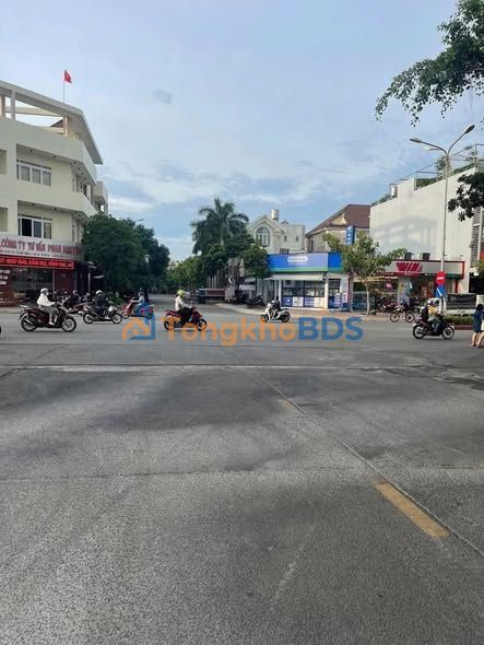 Đất nền TT hành chính Dĩ An 120,8m² 11 tỷ - Đất thổ cư 100%