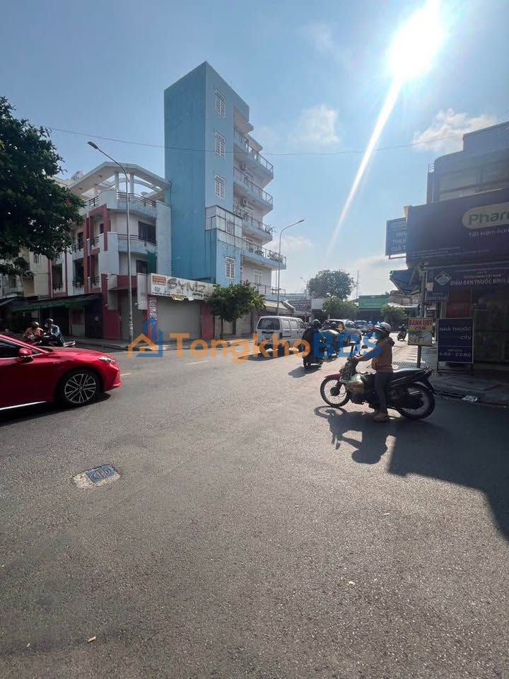 Nhà phố Nguyễn Thái Học Tân Phú 132m² 32 tỷ - Mặt tiền kinh doanh