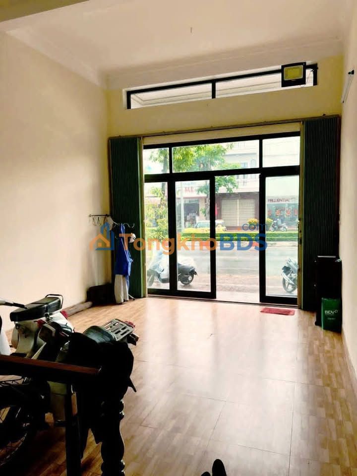 Nhà mặt tiền Nguyễn Trãi Quảng Ngãi 7 triệu - Cho thuê ngay