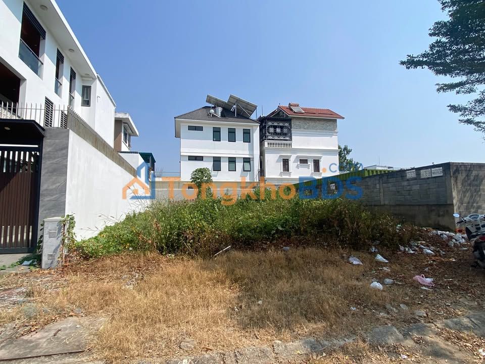 Đất nền Florafuji Thủ Đức 240m² 25 tỷ - Đường to ô tô