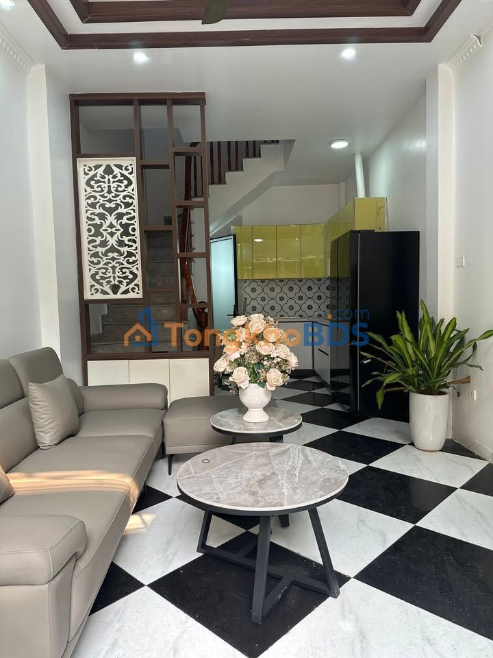 Nhà riêng Ngõ 534 Lê Trọng Tấn 32m² thỏa thuận - Ô tô vào tận nhà