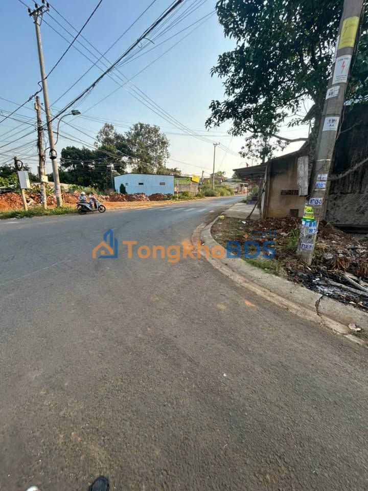 Đất nền Buôn Ma Thuột 180m² 63 tỷ - Sổ đỏ chính chủ