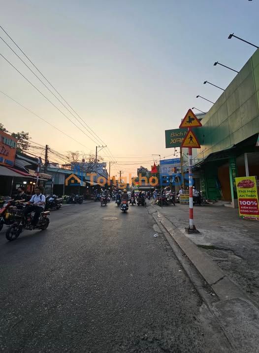 Đất nền Dĩ An 298m² giá 6.9 tỷ - Sổ đỏ chính chủ