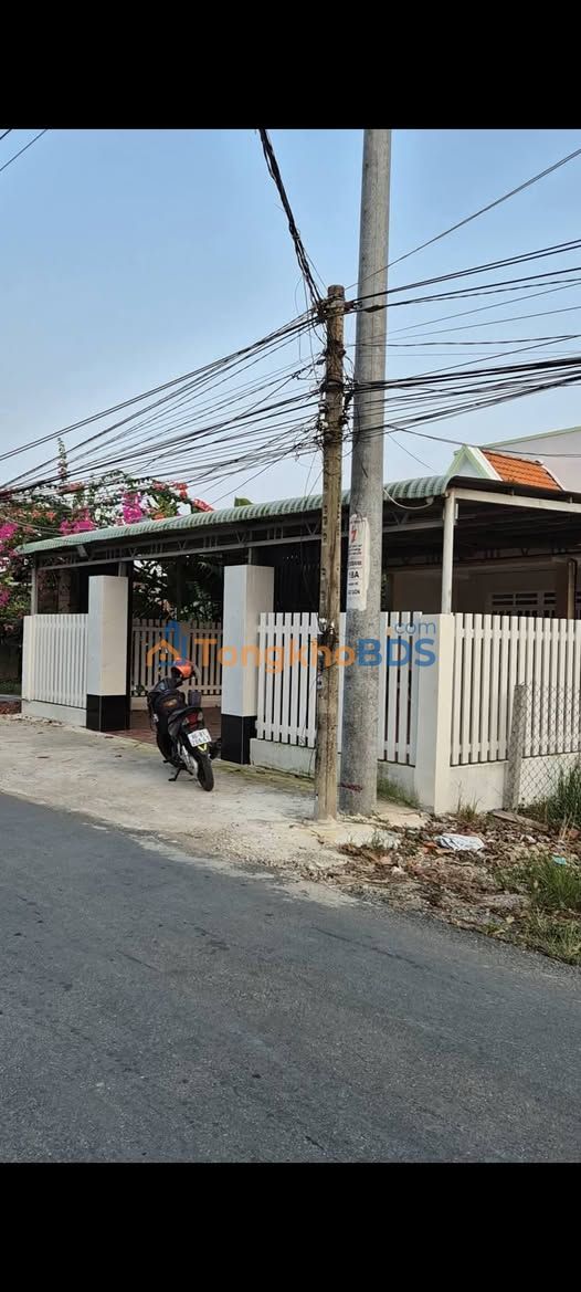 Nhà mặt tiền Ao Gòn Tân Lân 236m² 2.85 tỷ - Ô tô vào tận nhà