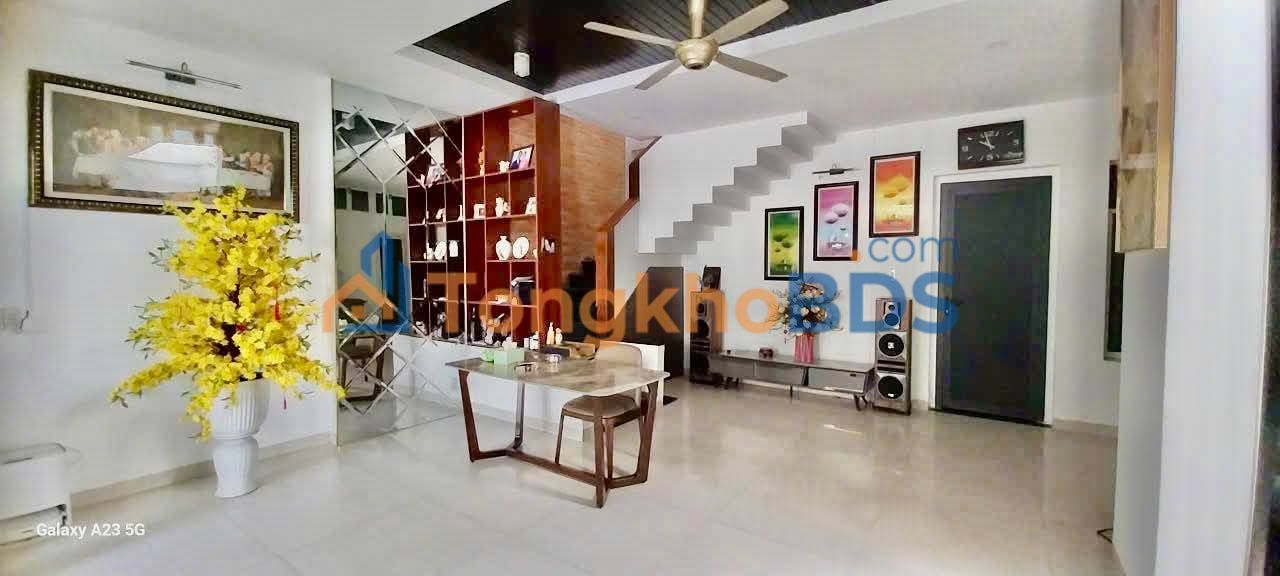 Nhà Ngô Lan Chi Vĩnh Hòa 120m² 12 tỷ - Ô tô vào tận nhà full nội thất