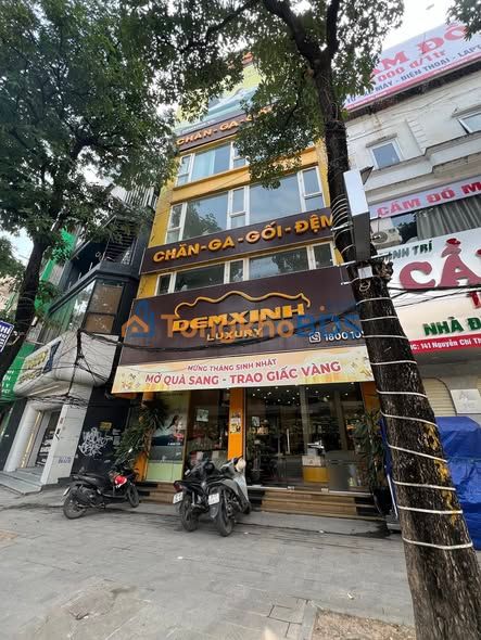 Nhà nguyên căn Nguyễn Chí Thanh 70 triệu - Ô tô vào nhà