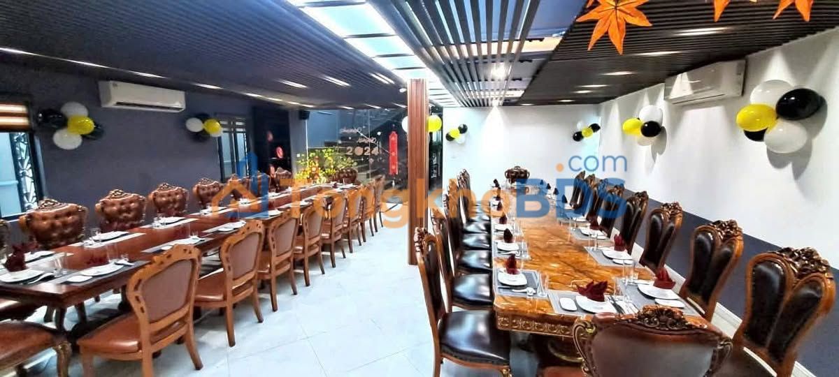 Nhà mặt tiền Ba Đình 150m2 - Mặt tiền kinh doanh