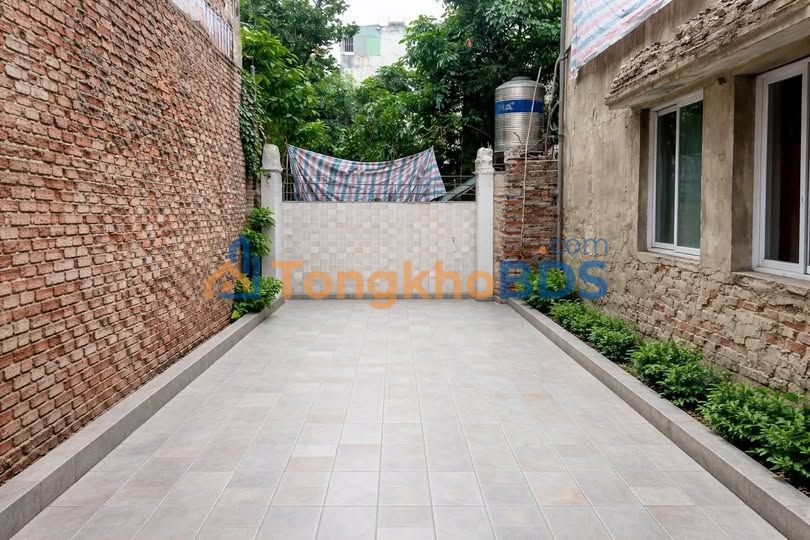 Đất Kim Giang Hoàng Mai 30m² 5.5 tỷ - Sổ đỏ chính chủ