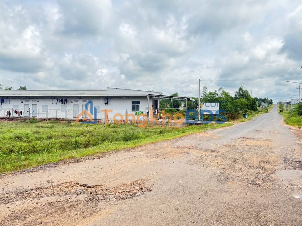 Đất nền Đường 40 Chơn Thành 270m² 1,01 tỷ - Đường ô tô