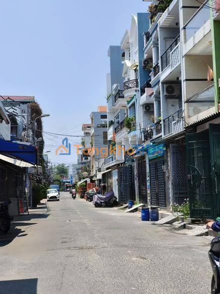 Nhà mặt tiền Lê Văn Quới 68m² 18 triệu - Ô tô vào tận nhà