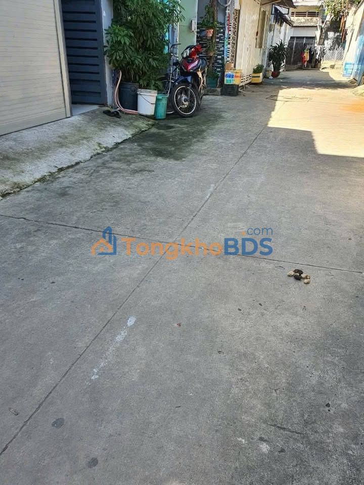 Nhà Xuân Thới Đông Hóc Môn 95m² - Ô tô vào tận nhà