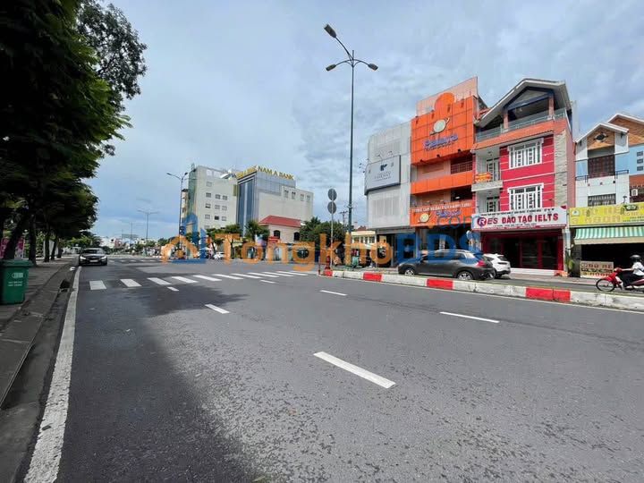 Nhà phố Lê Văn Việt Q9 262m² 52.4 tỷ - Mặt tiền kinh doanh