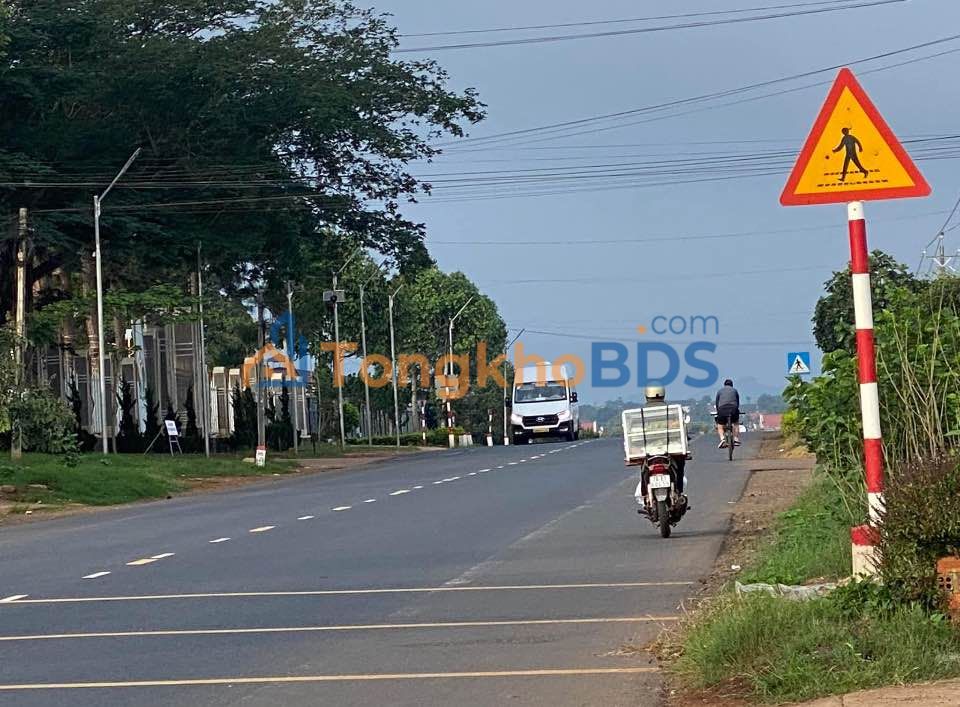 Đất nền Quốc lộ 20 Bảo Thuận 400m² giá 400 triệu - Đường to ô tô