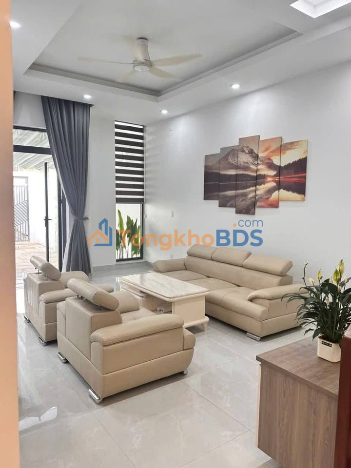 Nhà phố Long Thành 360m² 8.5 tỷ - Mặt tiền kinh doanh