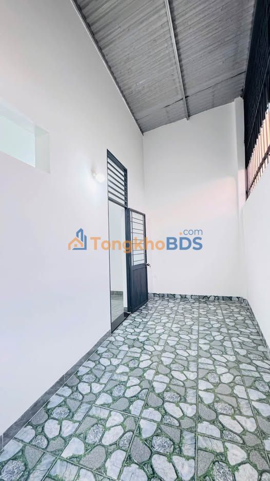 Nhà MT Hoàng Quốc Việt Plei Ku 2.75 tỷ - Sẵn sàng ở ngay