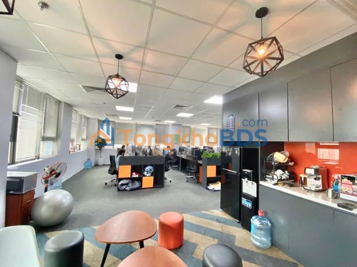 Văn phòng Mễ Trì 800m2 thỏa thuận - Tòa hạng A sẵn làm