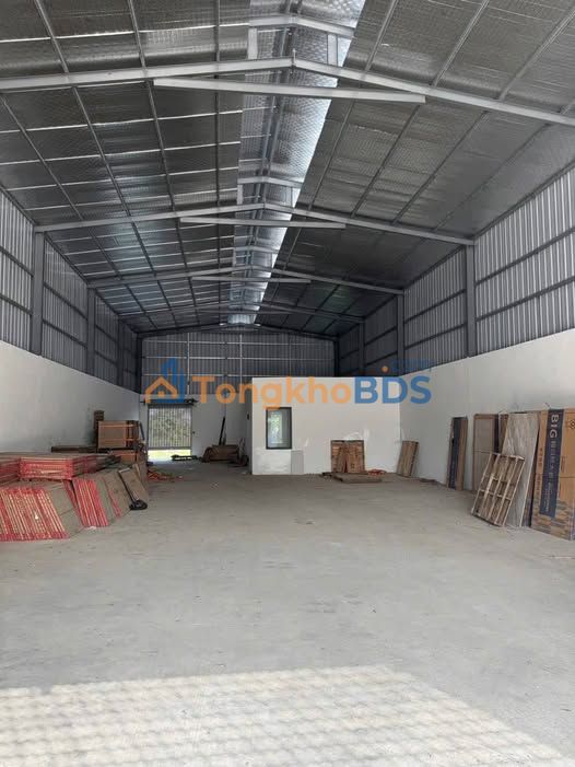 Kho xưởng Tràng Duệ An Dương 300m² 30tr - Hoạt động ngay