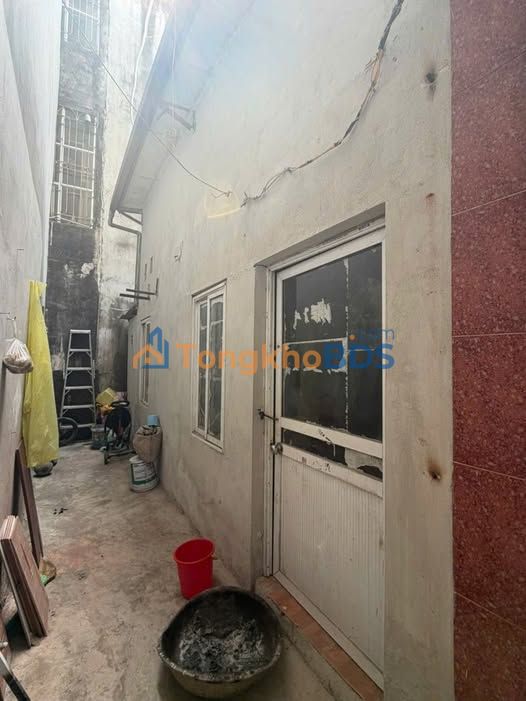 Đất nền Tây Hồ 30m² giá 6.75 tỷ - Sổ đỏ chính chủ