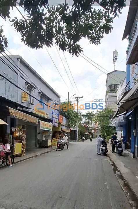 Nhà phố Tân Phú 24m² 3,9 tỷ - Mặt tiền kinh doanh