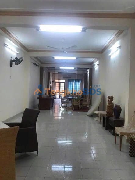 Nhà mặt tiền Hoàng Văn Thụ Nha Trang 116m² 22tr - Mặt tiền kinh doanh