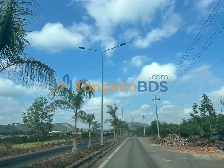 Đất nền Hòa Phú BMT 2,24ha 14 tỷ - Đường to ô tô