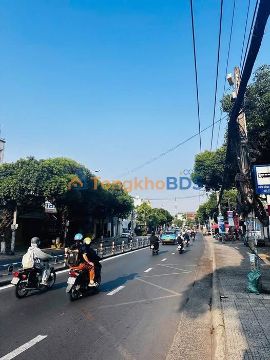 Nhà phố Nguyễn Ái Quốc Biên Hòa 240m² 16 tỷ – Mặt tiền kinh doanh