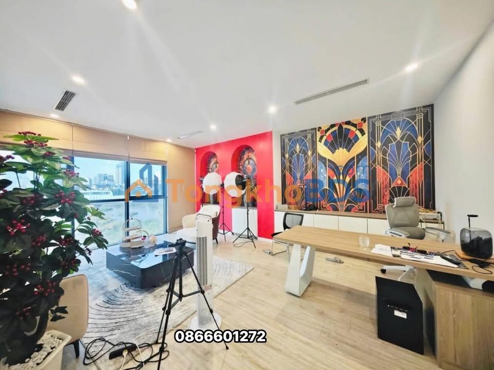 Văn phòng Phố Xã Đàn 155m² 26 triệu - View hồ thoáng