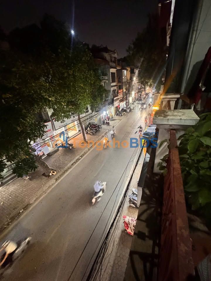 Nhà mặt phố Hoàng Hoa Thám 30m² 12 tỷ - Mặt tiền kinh doanh