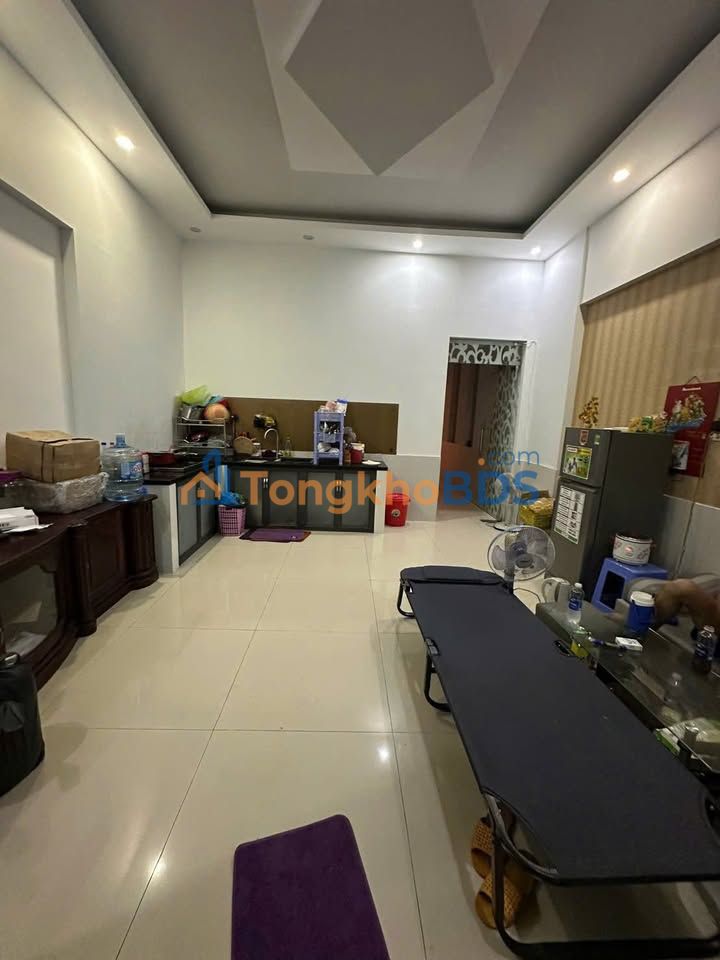 Nhà nguyên căn Q7 Chuyên Dùng 9 180m² 13tr - Chính chủ cho thuê