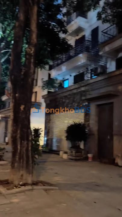 Townhouse Long Biên 84m² 22.5 tỷ - Chính chủ bán gấp