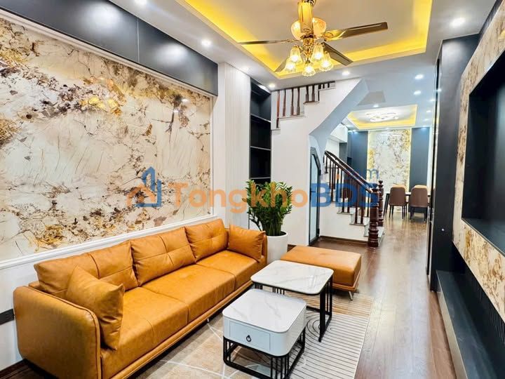 Nhà riêng Nguyễn Trãi Thanh Xuân 40m² 9 tỷ - Full nội thất