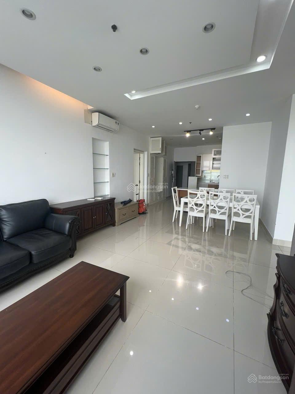 Căn hộ La Casa Quận 7 128m² giá 15 triệu - Nội thất cơ bản, view đẹp!
