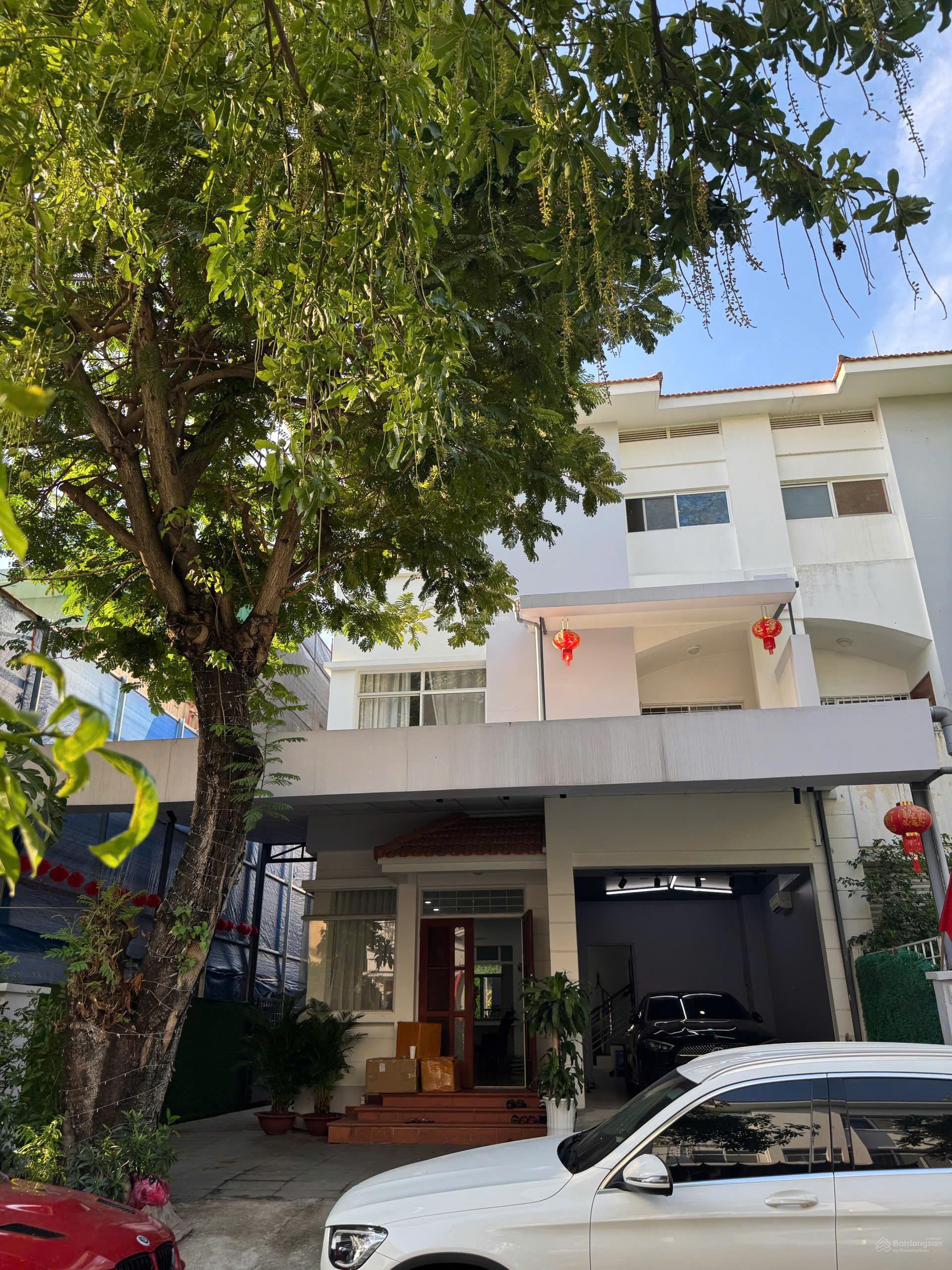 Cho thuê biệt thự Mỹ Kim 3, Phú Mỹ Hưng 178,13m² giá 57,105 triệu - Gần công viên, khu dân cư VIP!